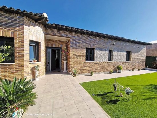 EN ALQUILER HABITACIÓN PARA ESTUDIANTES CON TODO INCLUIDO EN VILLANUEVA DE LA CAÑADA (MADRID).