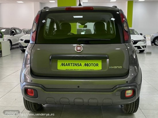 Fiat Panda Cross 1.0 Hybrid 51kW (70cv) de 2023 con 33.000 Km por 14.800 EUR. en Malaga