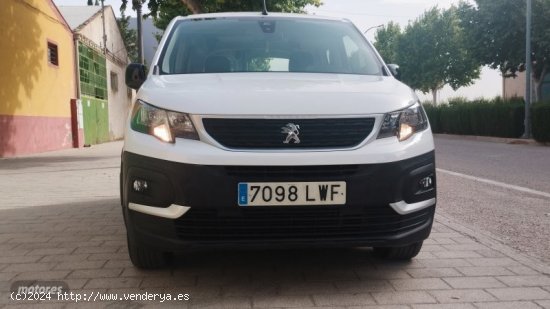 Peugeot Rifter Allure BlueHDi 100 de 2022 con 45.000 Km por 17.500 EUR. en Albacete