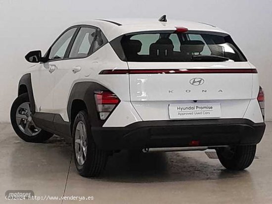 Hyundai Kona 1.0 TGDI Maxx 4x2 de 2023 con 3.802 Km por 24.500 EUR. en Valladolid