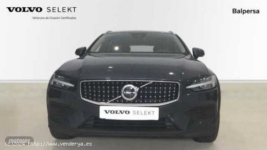 Volvo V 60 V60 Cross Country Core, B4 (diesel) AWD, Diesel de 2023 con 23.309 Km por 40.990 EUR. en 