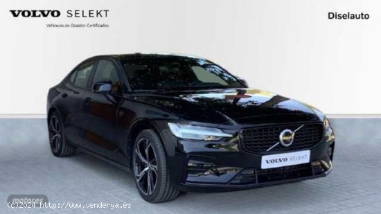 Volvo S60 2.0 B4 P PLUS DARK DCT 197 4P de 2023 con 6.775 Km por 37.900 EUR. en Barcelona