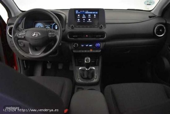 Hyundai Kona 1.0 TGDI Maxx 4x2 de 2023 con 13.069 Km por 20.990 EUR. en Pontevedra