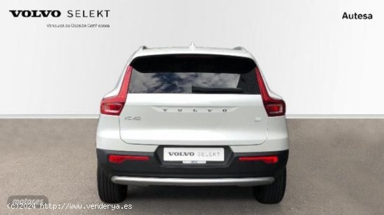 Volvo XC40 XC40 Recharge Core, T4 plug-in hybrid, Electrico de 2023 con 6 Km por 43.900 EUR. en Pont