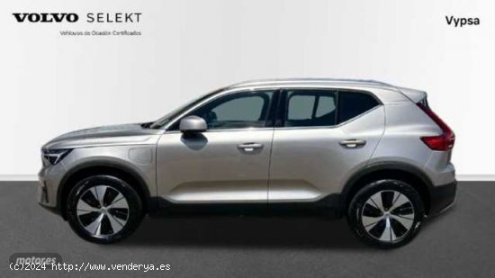 Volvo XC40 1.5 T4 PHEV RECHARGE CORE DCT 211 5P de 2023 con 28.870 Km por 39.900 EUR. en Cordoba