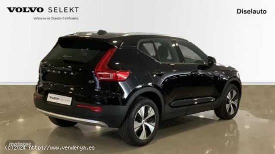 Volvo XC40 2.0 B3 CORE AUTO 163 5P de 2023 con 25.093 Km por 34.800 EUR. en Barcelona