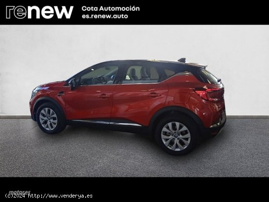 Renault Captur ZEN HIBRIDO ENCHUFABLE 160 de 2021 con 39.000 Km por 23.500 EUR. en Madrid