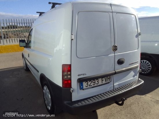 Opel Combo cdti FURGON. de 2007 con 301.000 Km por 3.500 EUR. en Murcia