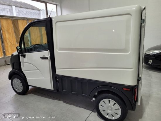 Aixam D-Truck Furgon Van  caja de aluminio de 2022 por 16.999 EUR. en Salamanca