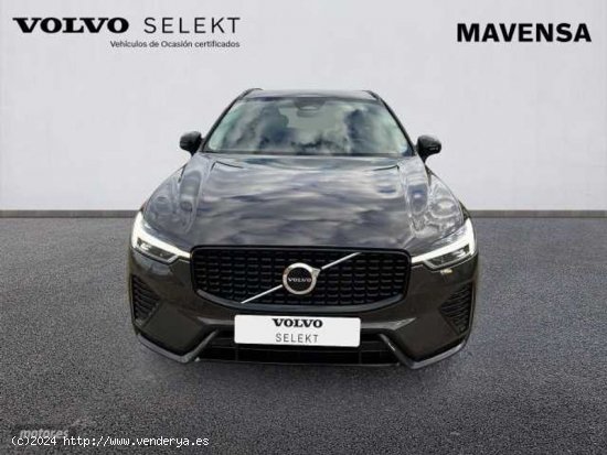 Volvo XC 60 XC60 Plus, B4 Semihibrido, Diesel, Dark de 2023 con 19.627 Km por 47.900 EUR. en Badajoz