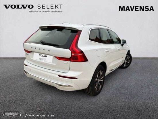 Volvo XC 60 XC60 Recharge Core, T6 plug-in hybrid eAWD, Electrico/Gasolina, Bright de 2023 con 20.42