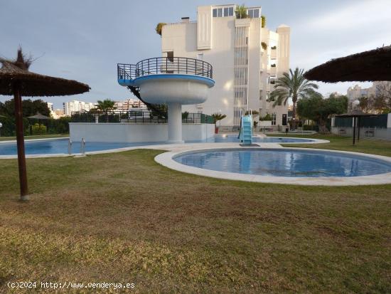 PRECIOSAS VISTAS AL CAMPO DE GOLF - ALICANTE