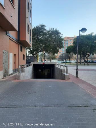 Se vende plaza de garaje cerca de los cubos - MURCIA