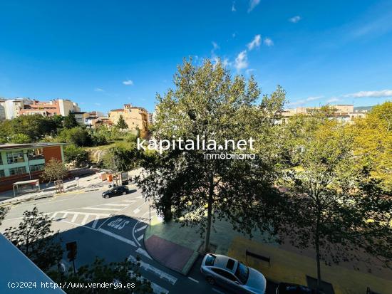  Buen piso en alquiler en Ontinyent, zona El Llombo - VALENCIA 