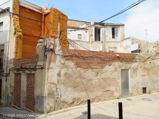 SOLAR EN POBLE NOU. - VALENCIA