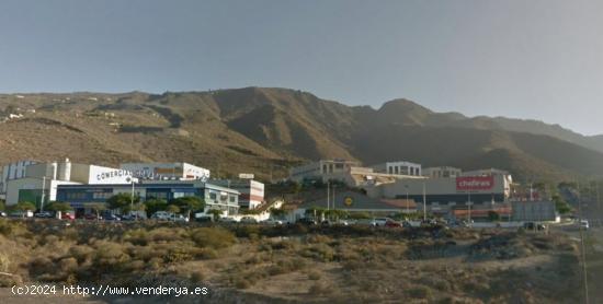 Adeje Nave industrial de 450m2. permite todos los usos - SANTA CRUZ DE TENERIFE