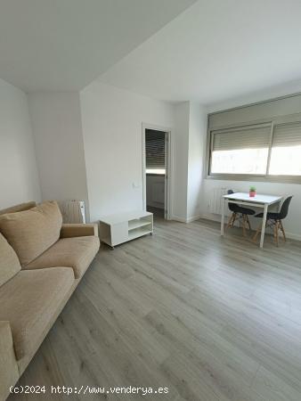 Precioso apartamento de alquiler totalmente amueblado y equipado - BARCELONA