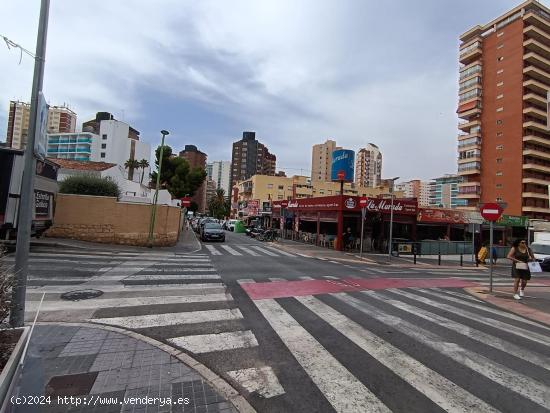 LOCAL COMERCIAL INTERESANTE PARA INVERSOR , ZONA MUCHO PASO DE GENTE , RINCON DE LOIX - ALICANTE