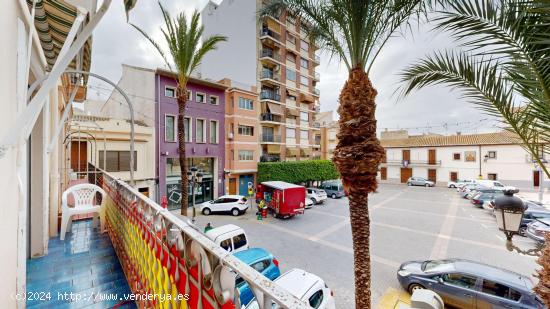 ESPECTACULAR CASA DE PUEBLO EN EL CENTRO DE BENAGUACIL - VALENCIA