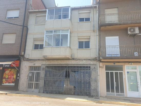  VENTA: Casa para completa reforma en Toral de los Vados - LEON 