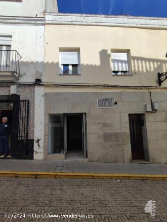  LOCAL EN VENTA EN VALENCIA DE ALCÁNTARA - CACERES 