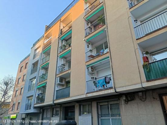 SE VENDE PISO EN TERRASSA, ZONA CA N'AURELL - BARCELONA