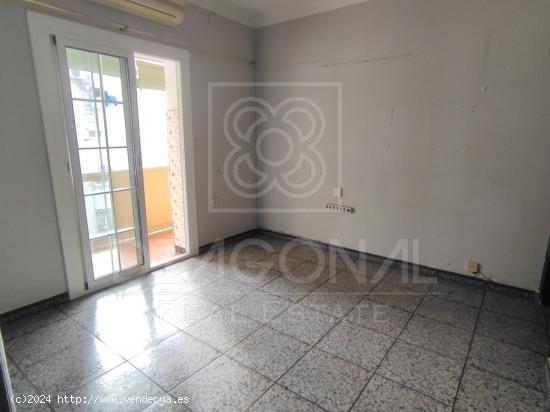  Se Vende en Hospitalet de Llobregat - BARCELONA 