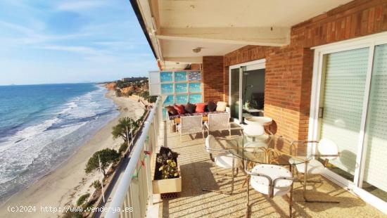 BONITO PISO CON VISTAS AL MAR EN CAMPOAMOR - ALICANTE