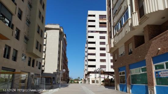 LOCAL COMERCIAL EN MURCIA. Zona AVDA EUROPA - MURCIA