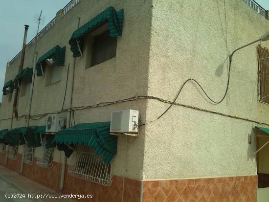 CASA CON TERRENO EN LAS TORRES DE COTILLAS - MURCIA