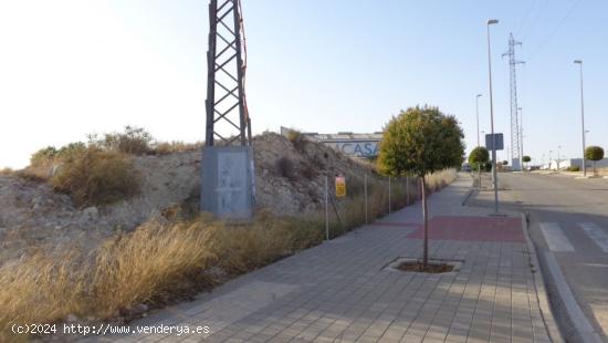 TERRENO INDUSTRIAL - ALICANTE