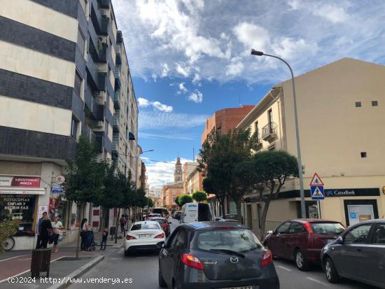 Casa solar en el Tossal con orientación sur. Muchas posibilidades. - VALENCIA