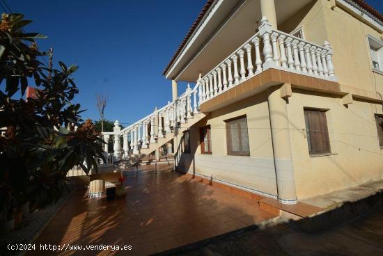 Espectacular chalet en Orihuela zona Urb. Montepinar, 344 m2. y parcela de 2737 m2. - ALICANTE