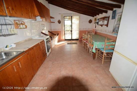 Casa con terreno rústico en la pedanía de La Murada (Orihuela). - ALICANTE