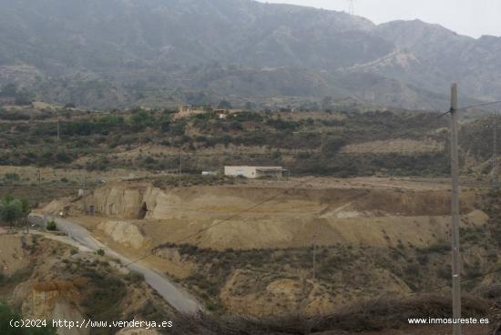 Finca rústica con casa cueva en Abanilla, zona de El Partidor. - MURCIA