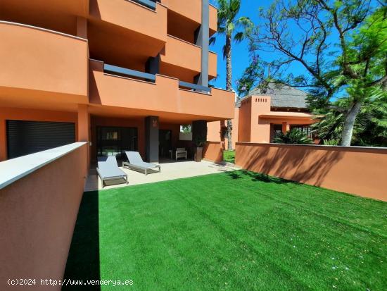  Residencial cerrado con 40 viviendas cerca del campo de golf de Villamartín. - ALICANTE 