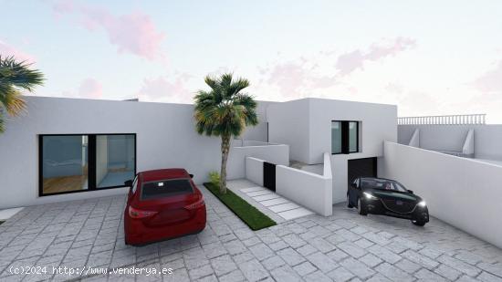 MODERNA VILLA JUNTO A CAMPO DE GOLF - ALICANTE