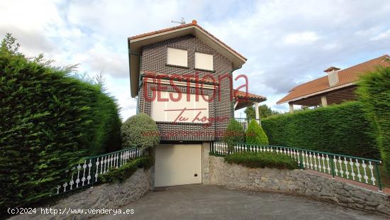 IMPRESIONANTE CHALET CON PISCINA - CANTABRIA