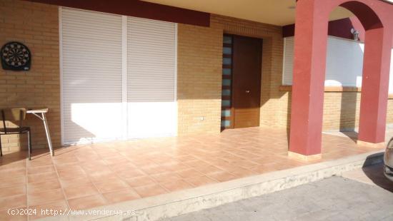  Villa VENTA en Castellón zona Ctra Alcora, 220 m., 5 habitaciones y 3 baños. - CASTELLON 