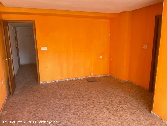 Piso VENTA  en Almenara , 120 m., 5 habitaciones, 2 baños PARA REFORMAR - CASTELLON