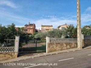 Parcela totalmente plana - BARCELONA