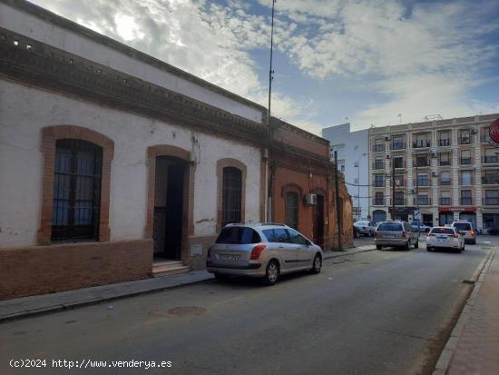 TERRENO URBANO EN CL AYAMONTE, LAS COLONIAS-HUELVA - HUELVA