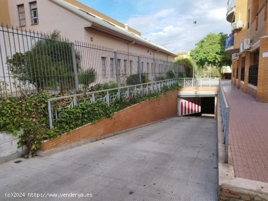  PLAZAS DE GARAJE EN CL EL LICENCIADO, LOS ROSALES-HUELVA - HUELVA 