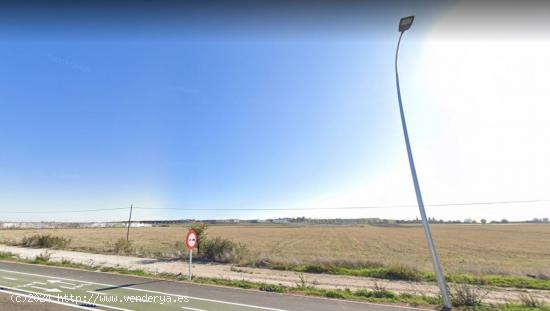 VENTA DE PARCELA PARA CONSTRUCCIÓN DE 50 VIVIENDAS. - SALAMANCA