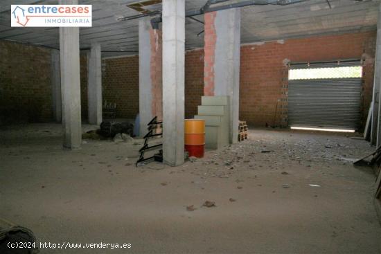  BAJO ESQUINERO DE OBRA, CON DOS SALIDAS DE HUMO - CASTELLON 