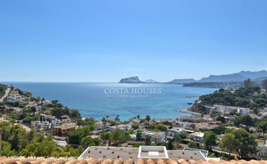 ·· IBIZA VILLA FRENTE AL MAR EN MORAIRA, Costa Blanca | Exclusive SEAFRONT IBIZA VILLA in Moraira 