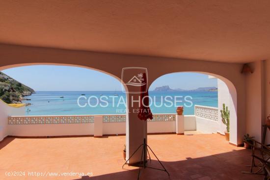 VILLA PRIMERA LINEA MAR en MORAIRA, Costa Blanca | Exclusive SEAFRONT VILLA in Moraira - ALICANTE