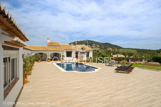 ᗤ Venta VILLAS CON ENCANTO CERCA DEL MAR en Javea [amp ] Costa Blanca | CHARMING VILLAS CLOSE TO T