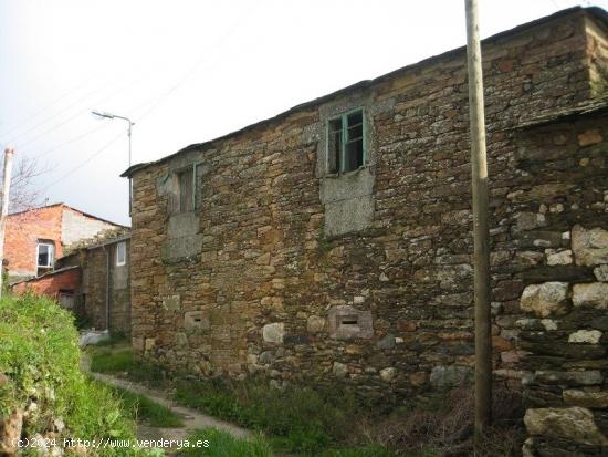 CASA A REFORMAR CON PROYECTO - LUGO