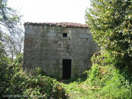 CASA A REFORMAR EN CHANTADA CON PROYECTO - LUGO